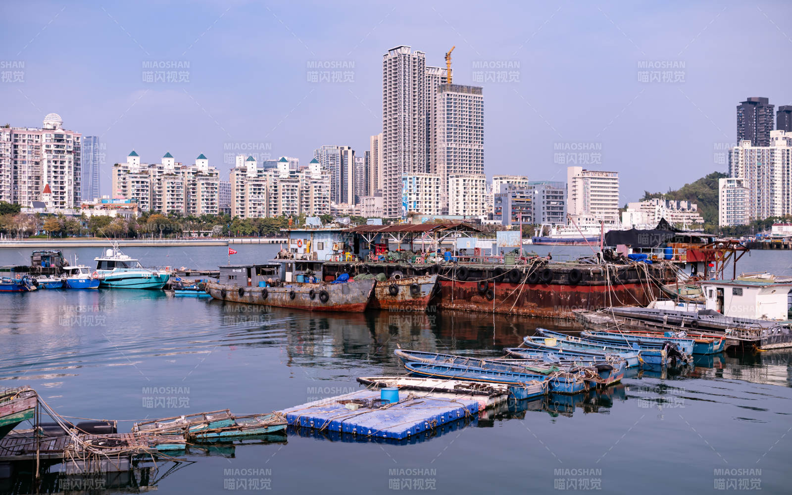 深圳城市水岸渔港风光图片