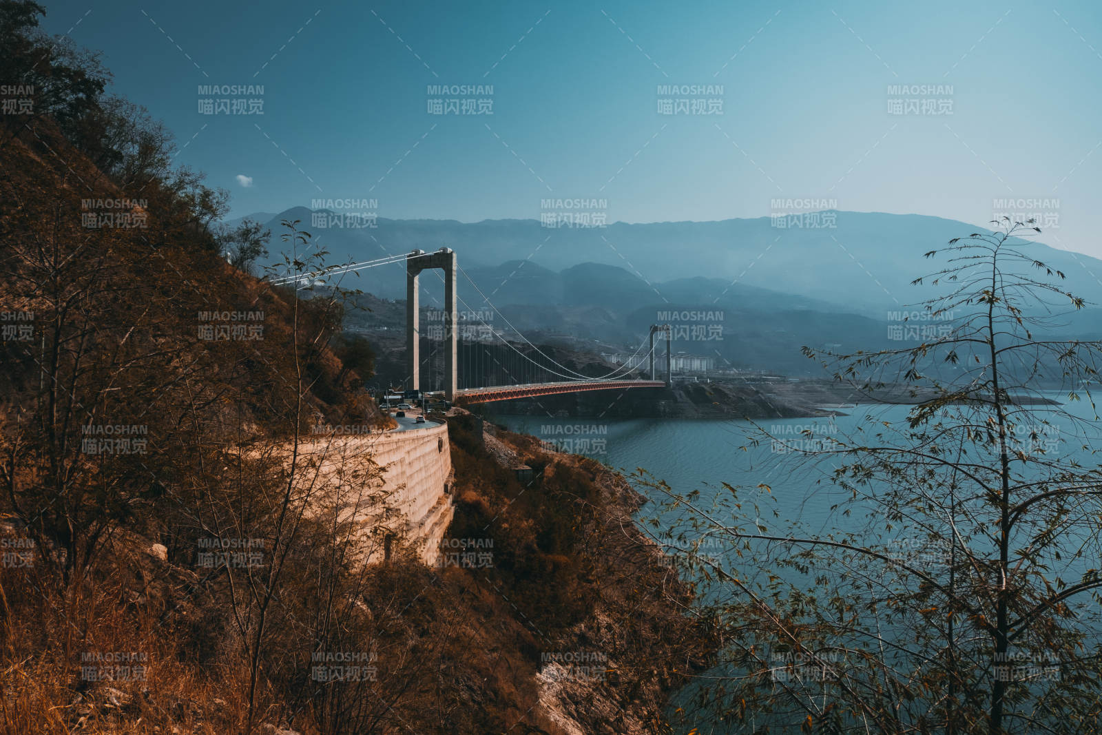 白鹤滩金沙江大桥图片