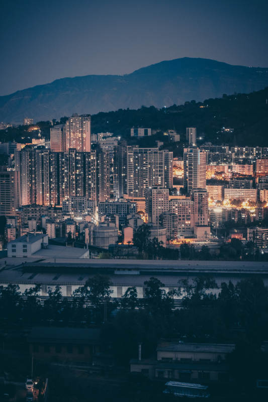 攀枝花市夜幕下的城市灯火图片