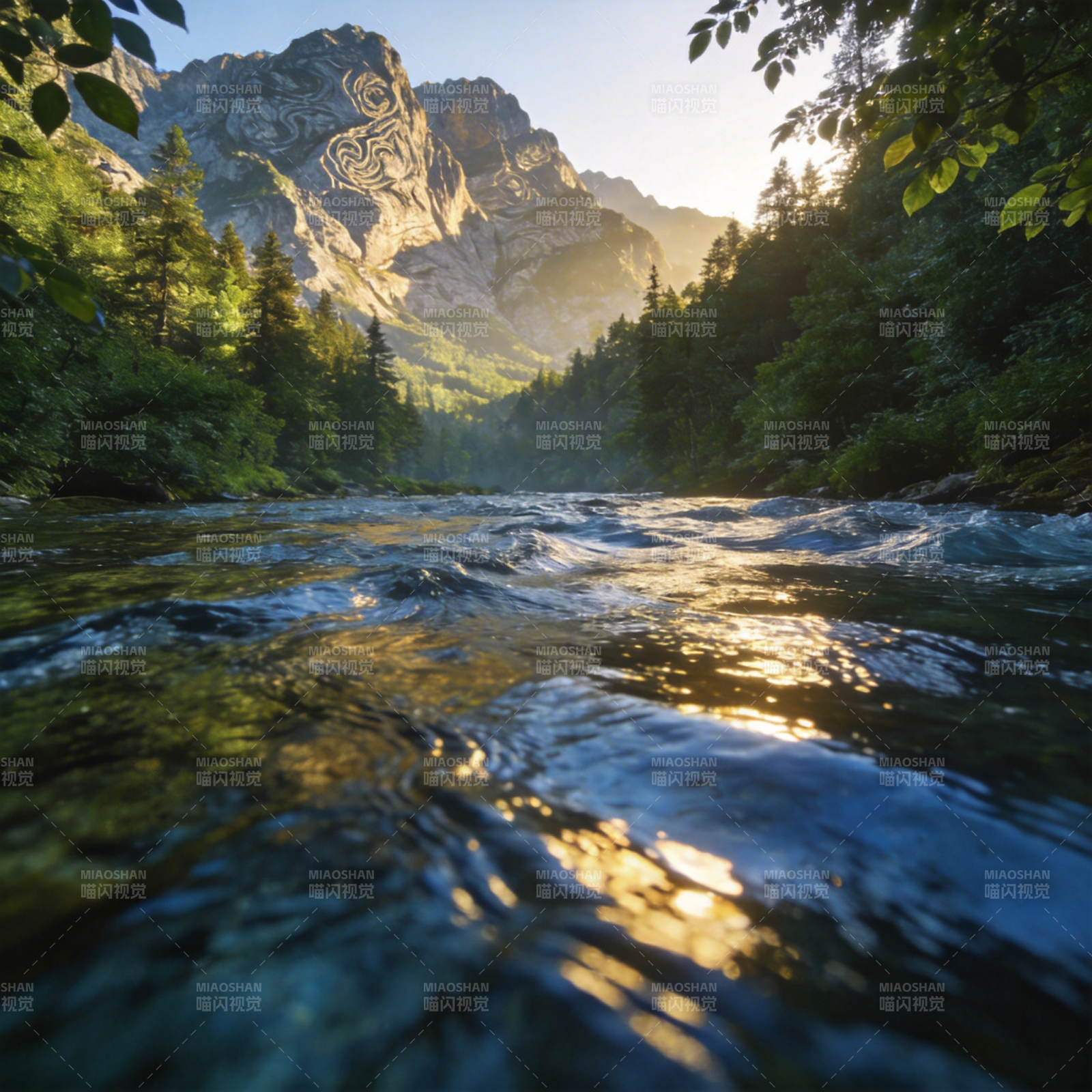 山涧溪流晨光图片