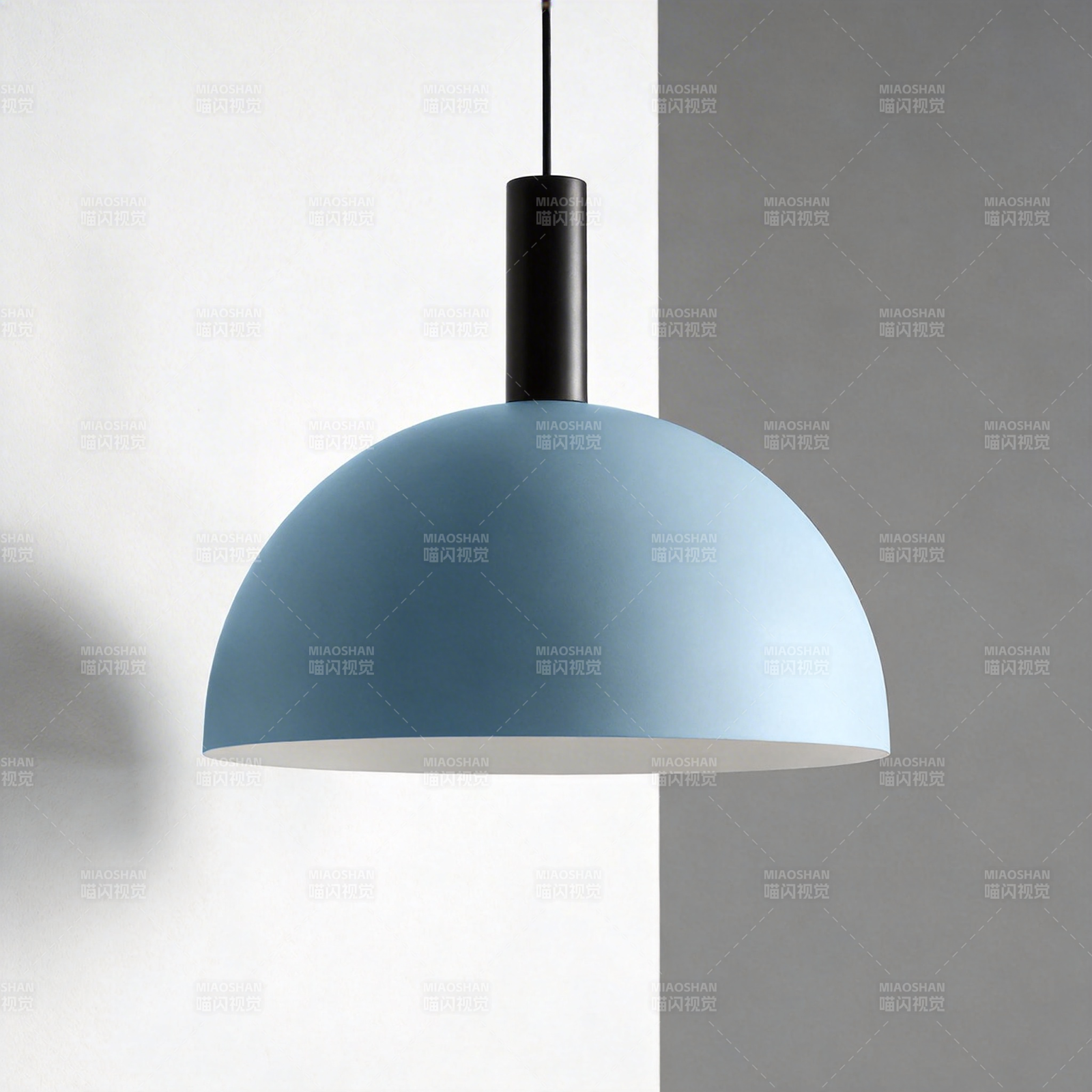 蓝穹吊灯简约设计图片