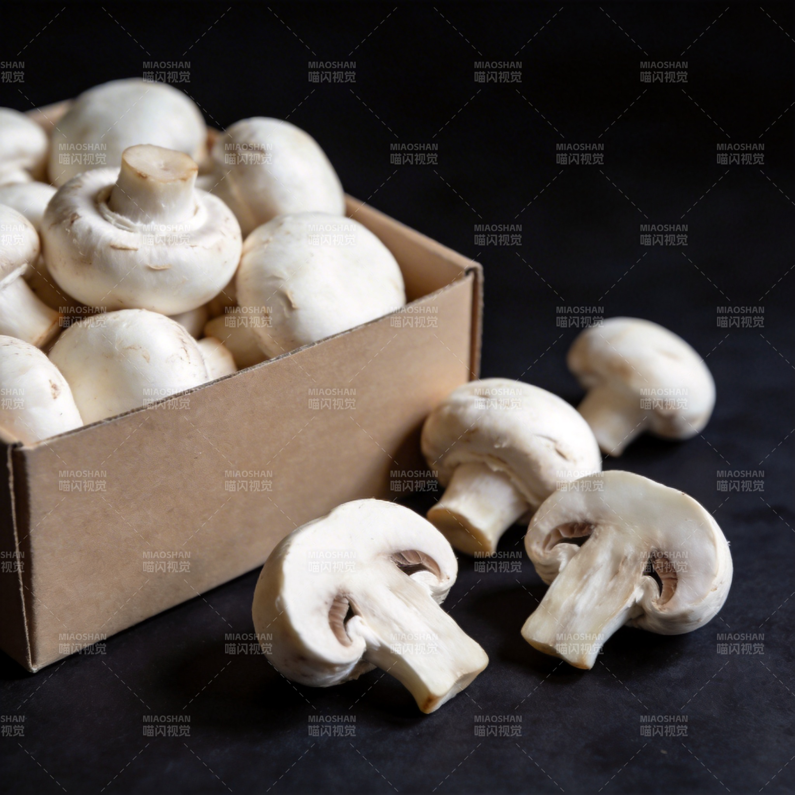 新鲜白菇特写图片