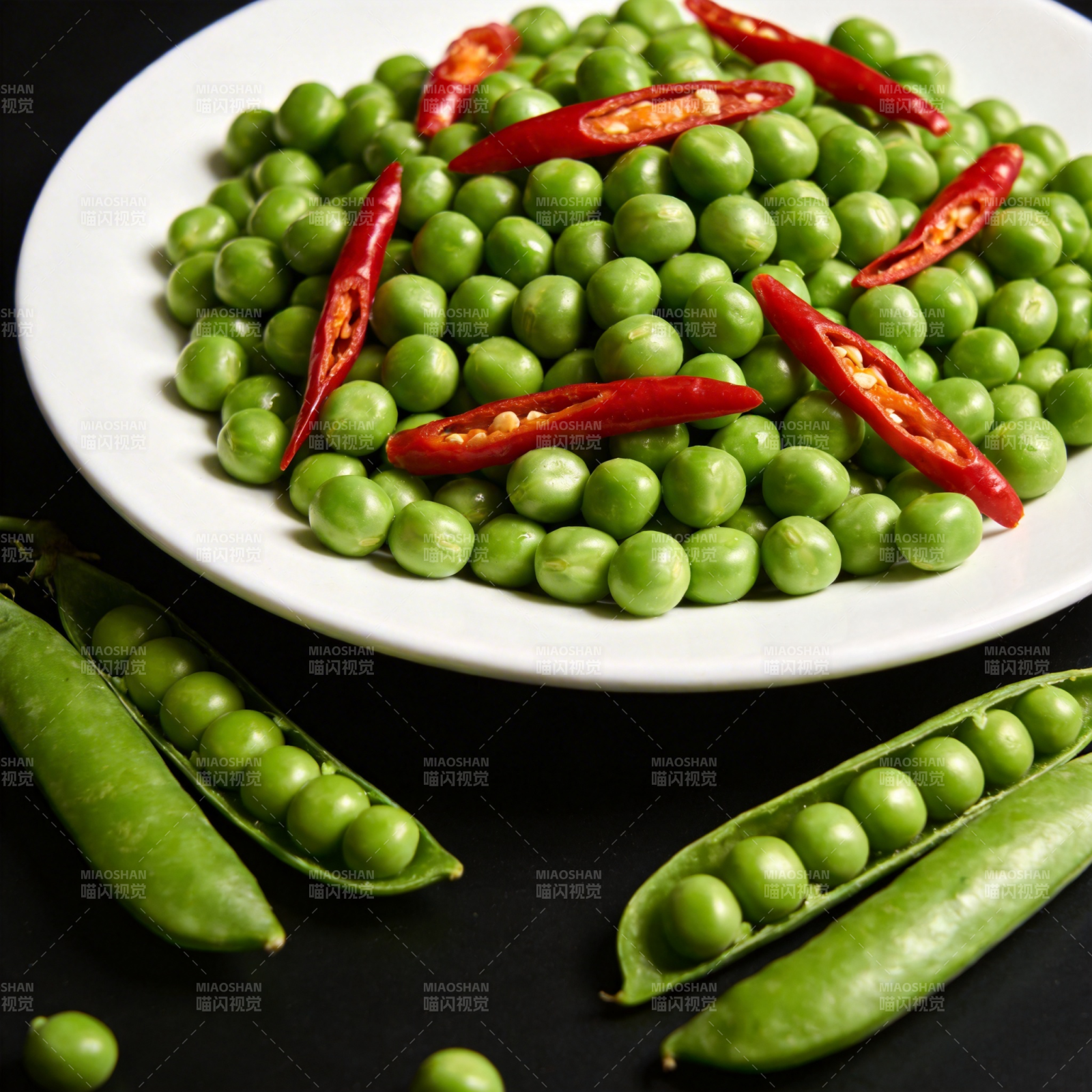 青豆配红椒图片