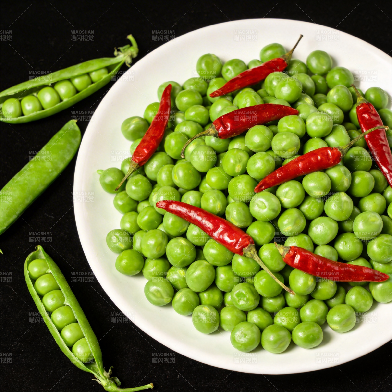 青豆配红椒图片