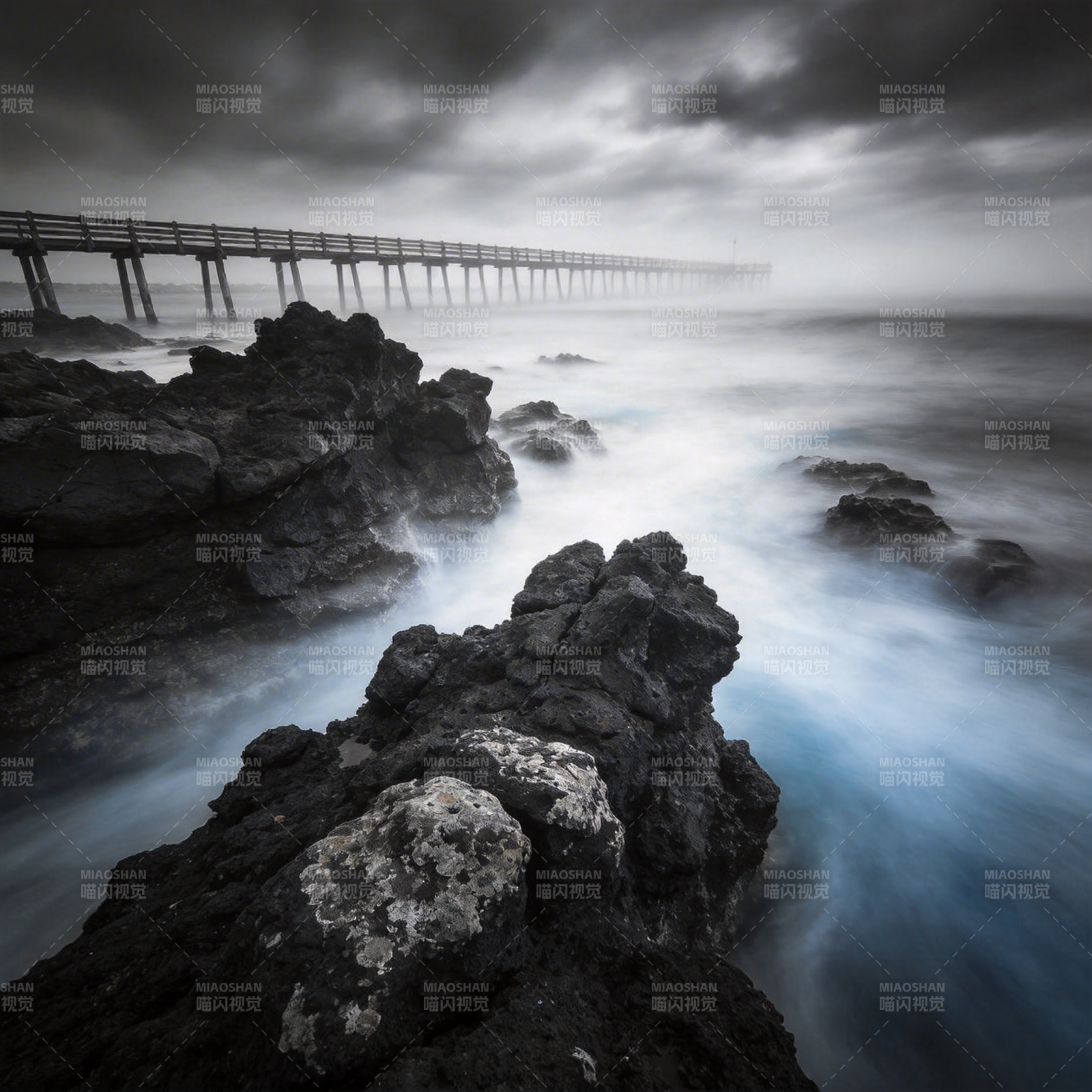 雾海长桥图片