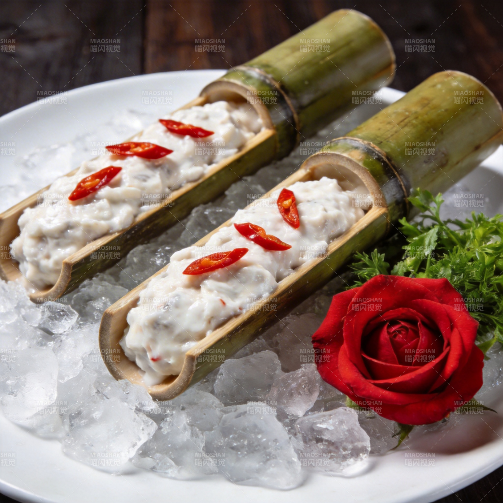 竹筒冰镇鲜虾滑图片