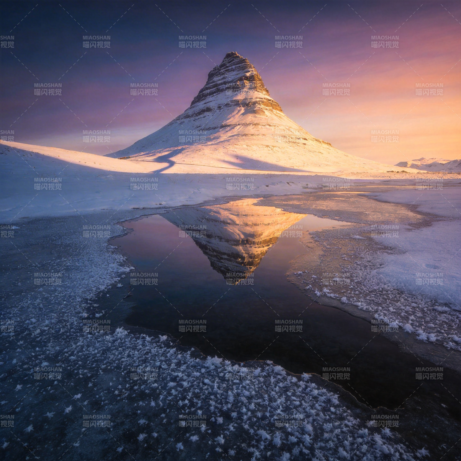 雪山倒影 静谧之美图片