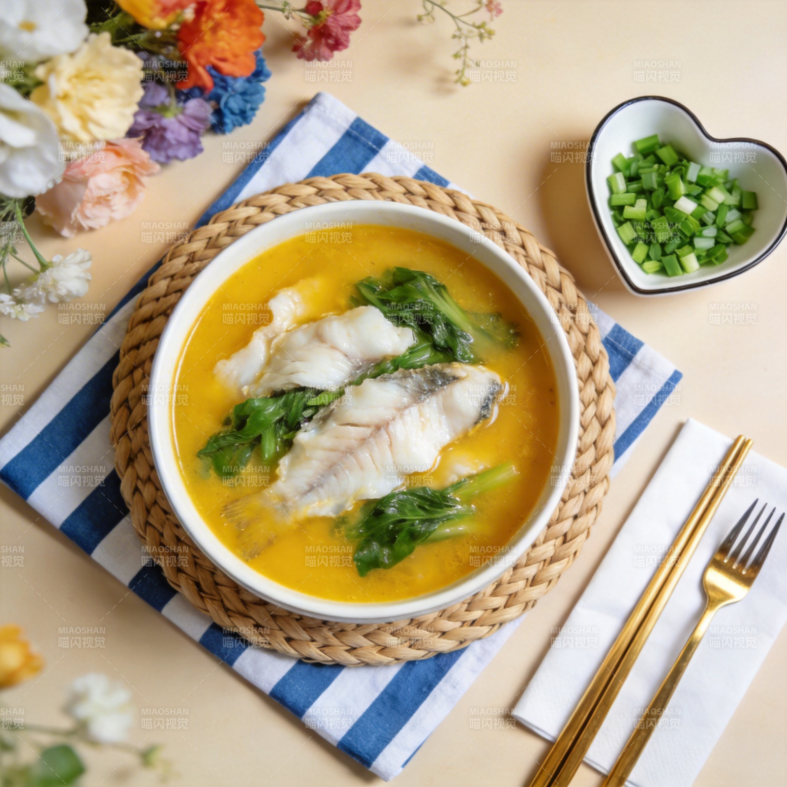 鱼片汤配青菜图片