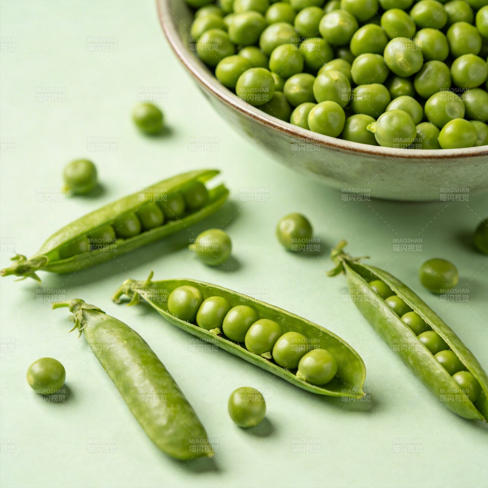 青豆新鲜出炉图片