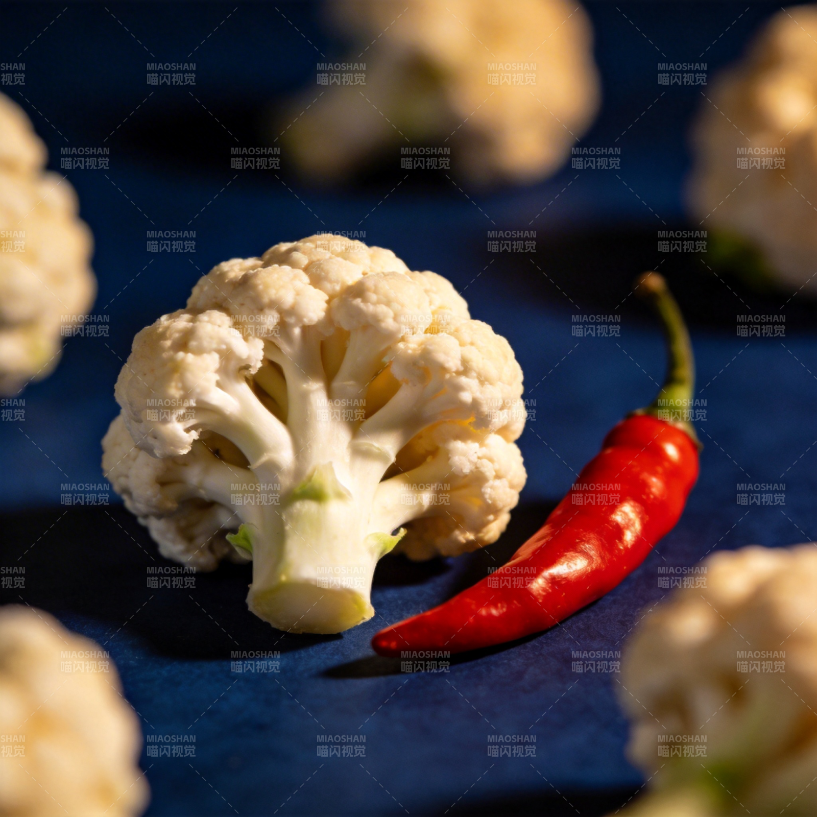 花椰菜与红辣椒图片