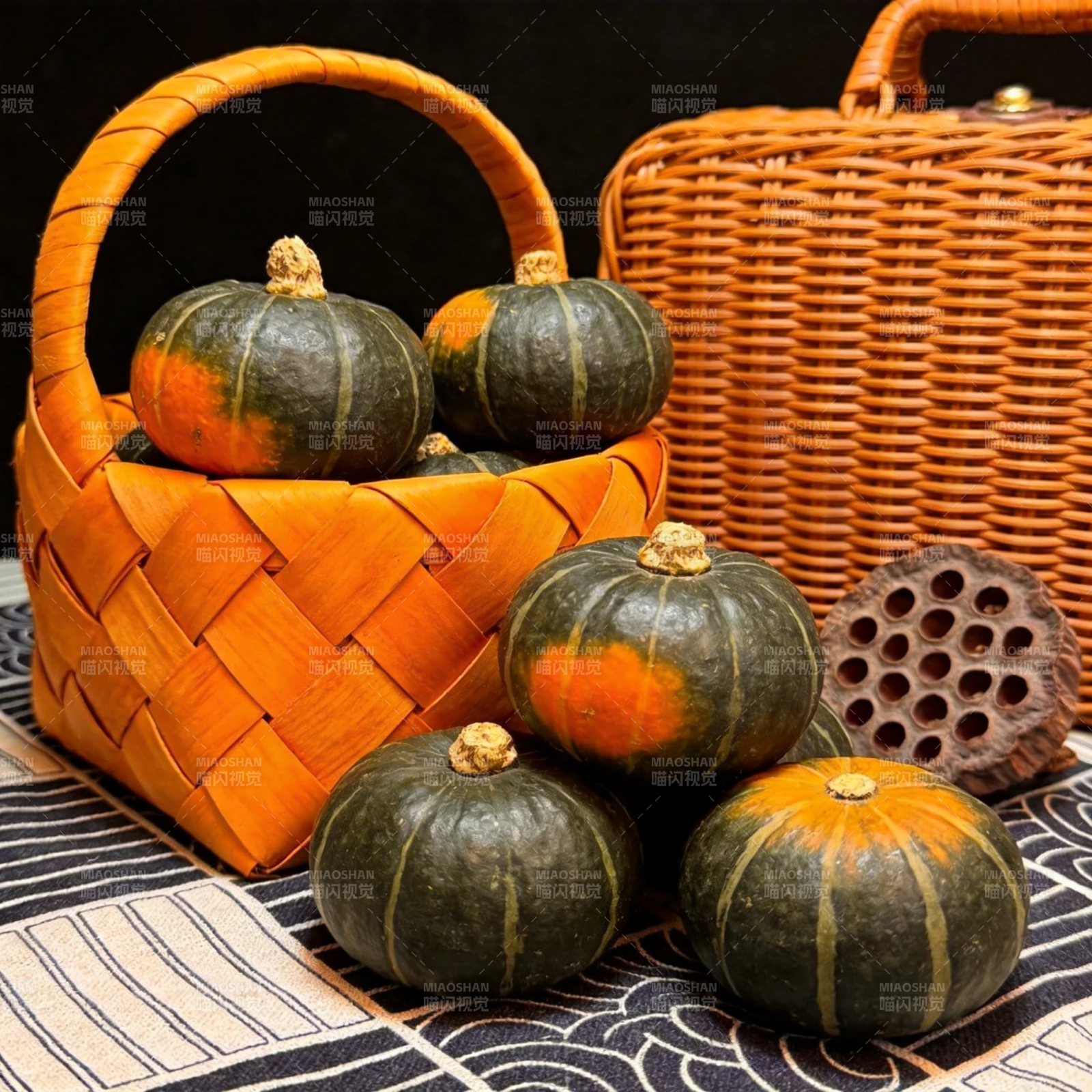 秋日南瓜篮景图片
