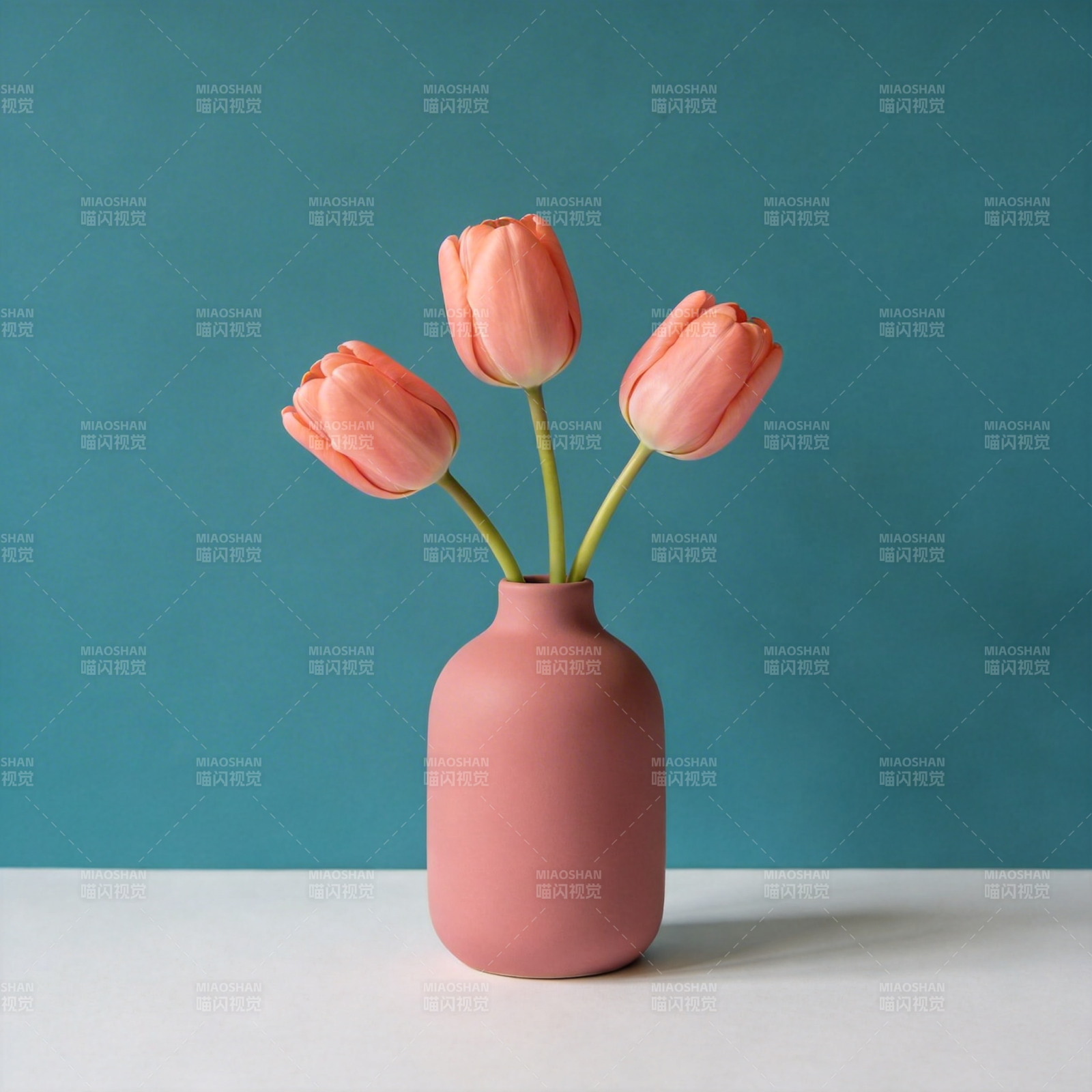 粉花三朵静谧美图片