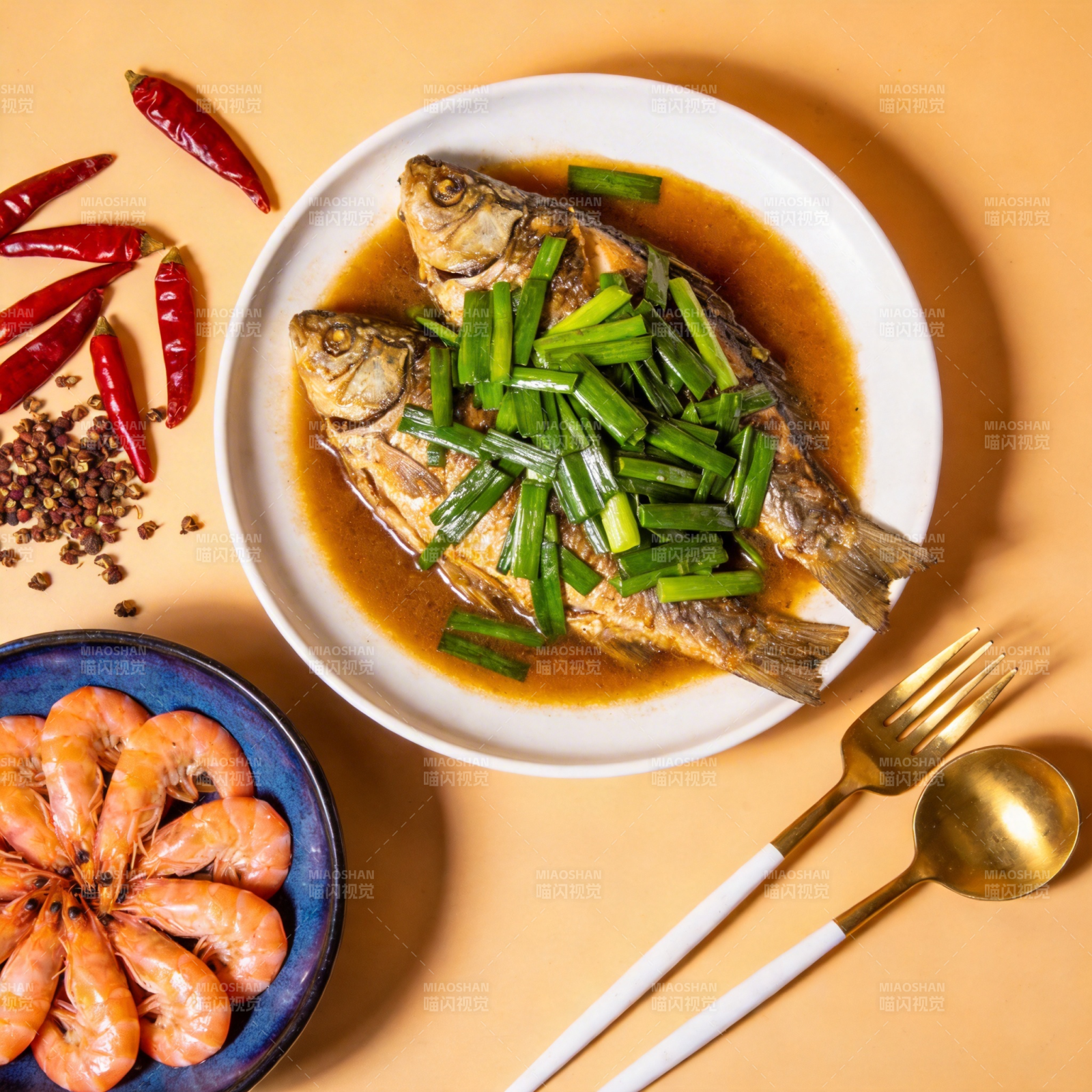 清蒸鱼配虾仁图片