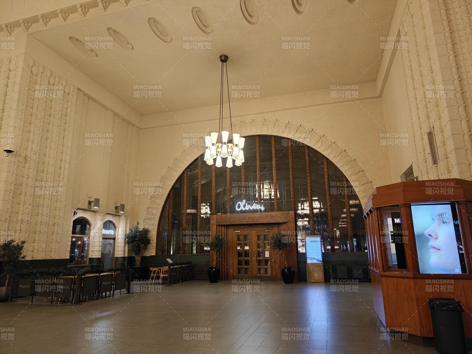 芬兰中央车站宏伟大厅入口图片