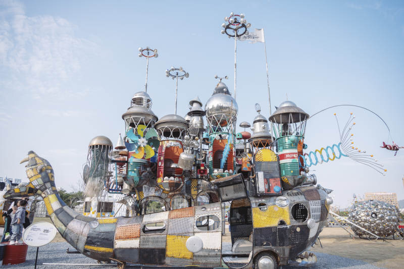 狂荒之地艺术船雕塑图片