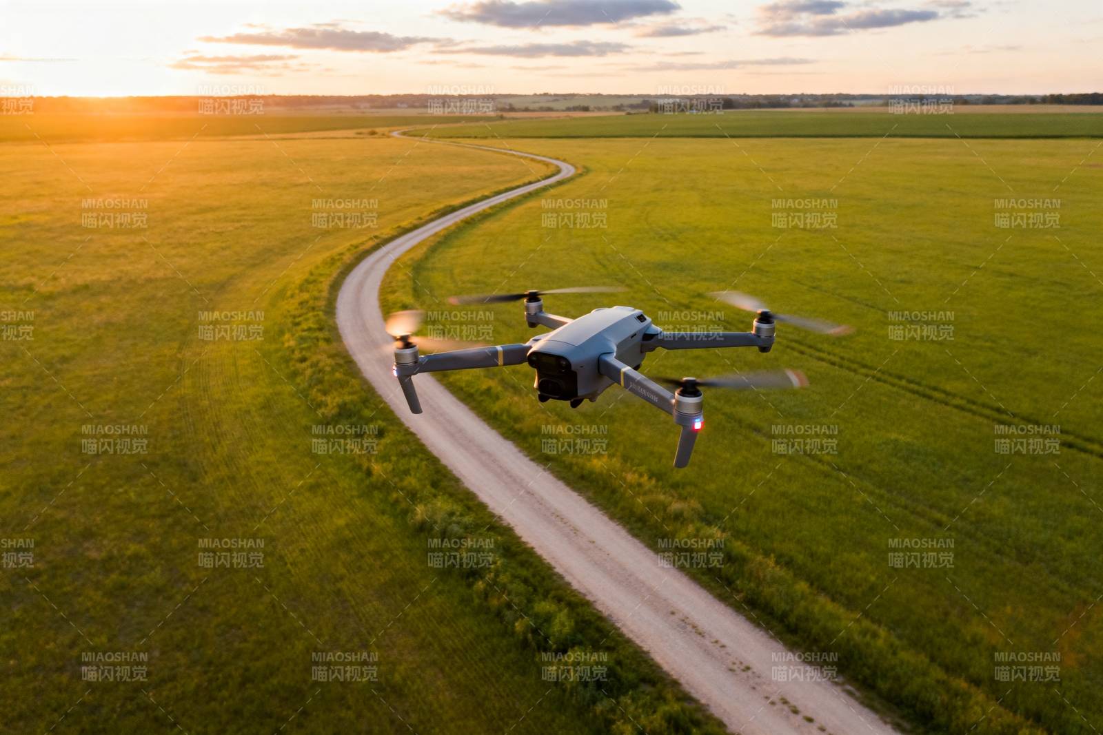 无人机航拍田园风光图片