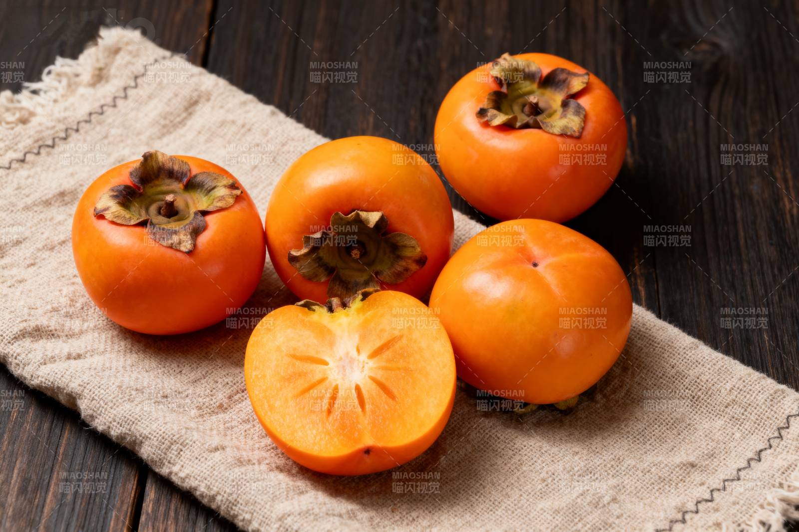 柿子静物图图片