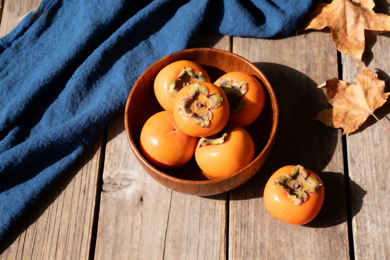 秋日柿子静物图片