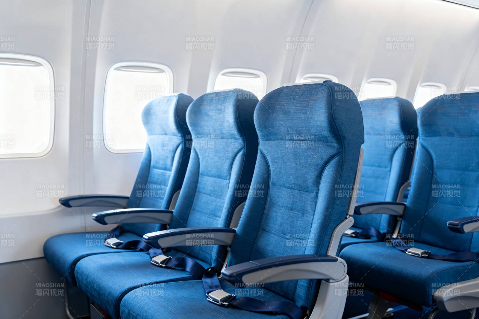 飞机蓝色座椅图片