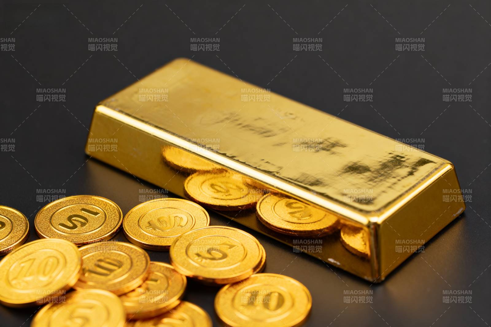 金条与金币闪耀图片