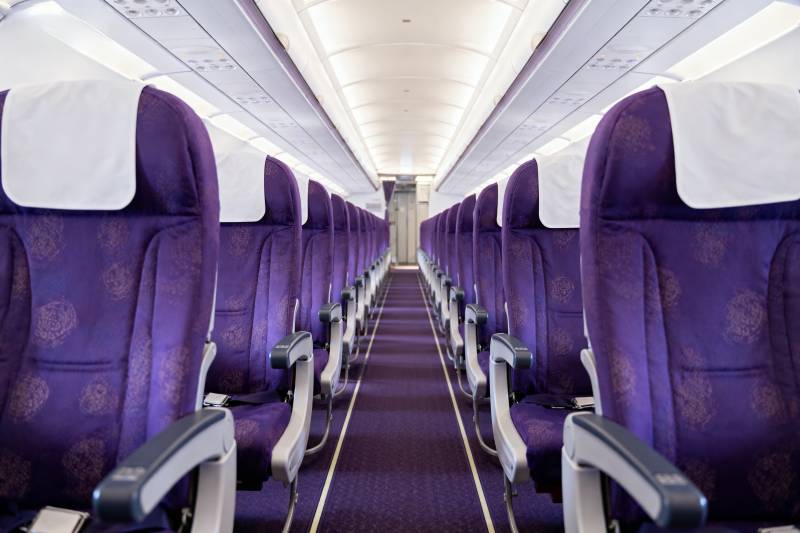 紫色机舱座椅排列图片