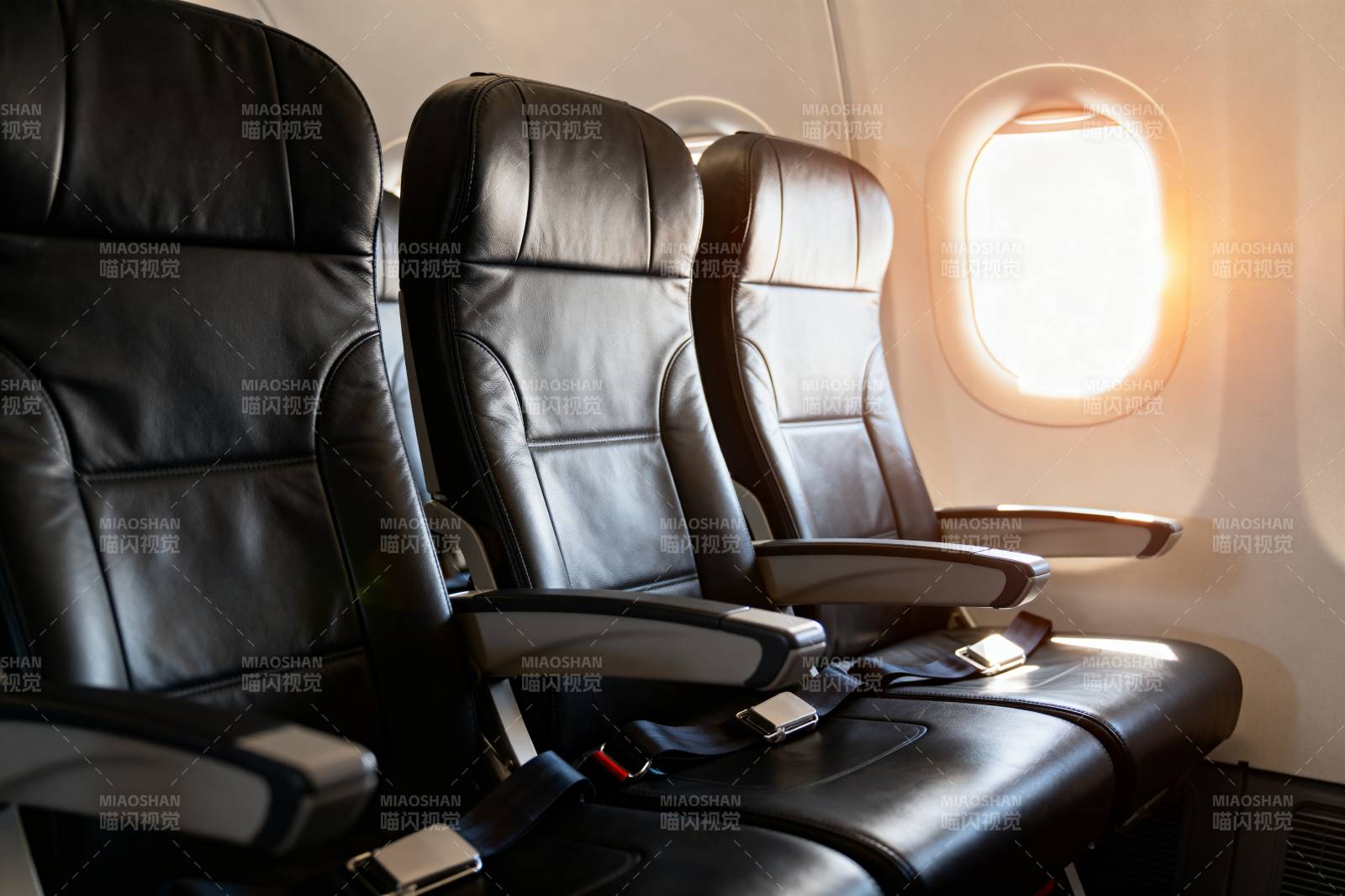 飞机客舱座椅图片