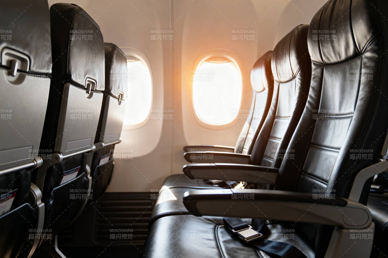 飞机客舱座椅特写图片