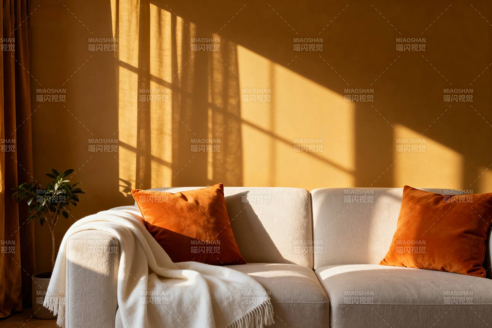 阳光洒落的客厅一角图片