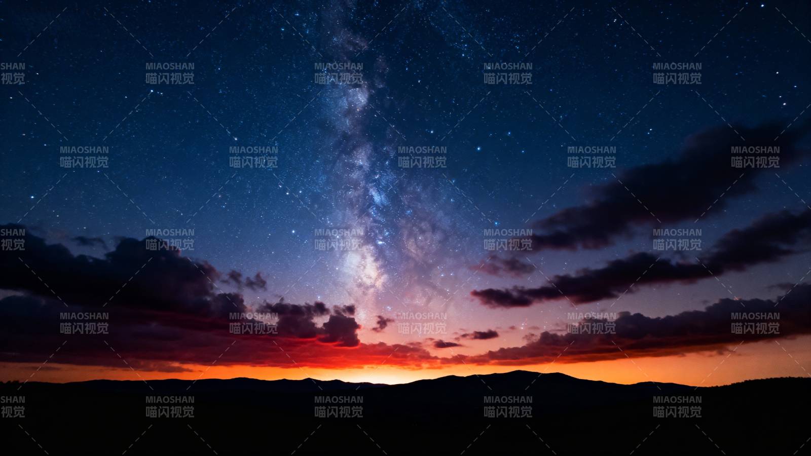 银河璀璨夜空图片