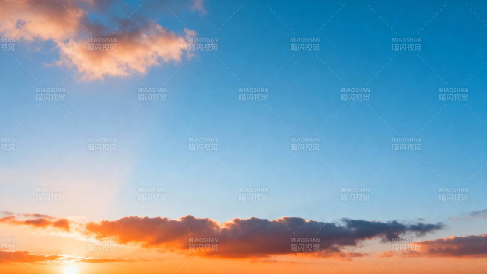 夕阳映照天际线图片