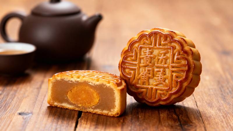 中秋月饼与茶香图片