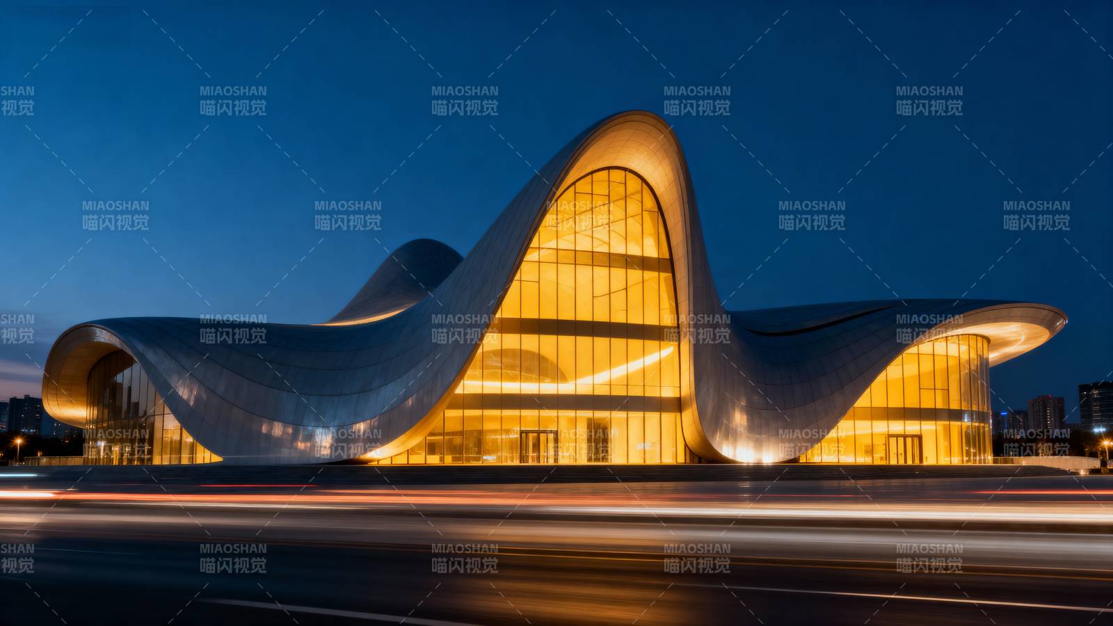 流线型建筑夜景图片