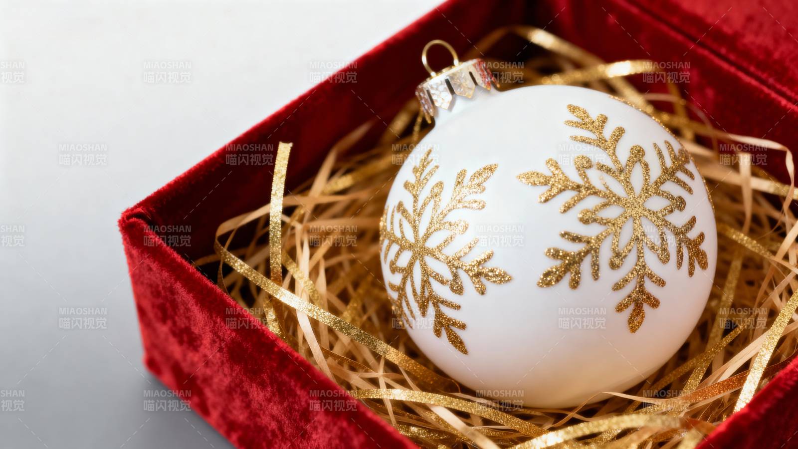 雪flake装饰球图片