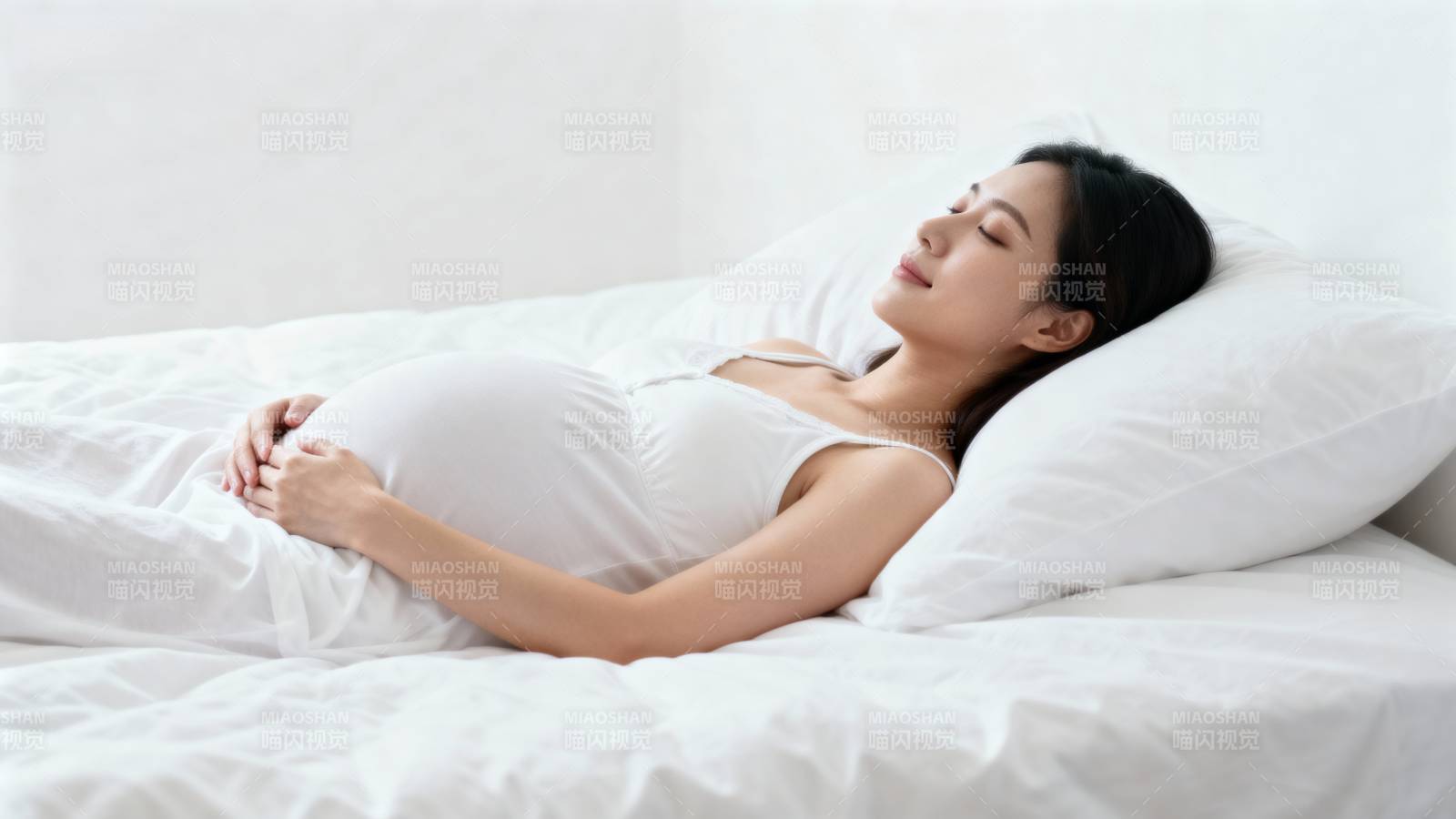 孕妇安睡图图片