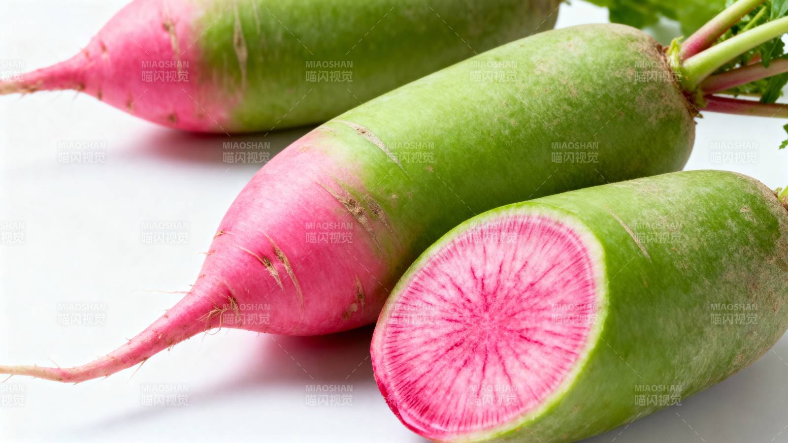 水萝卜切面特写图片