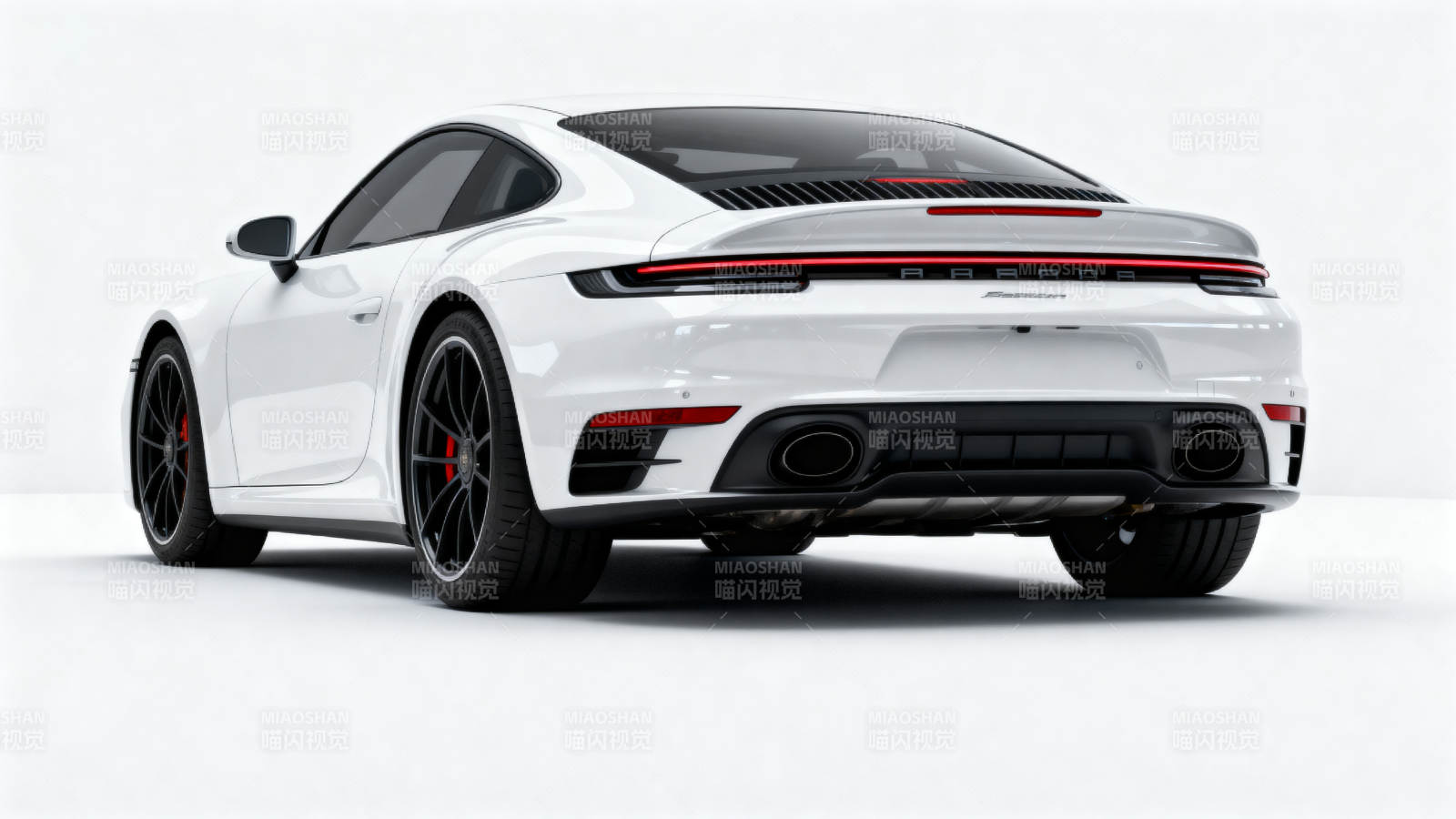 白色保时捷后视图图片