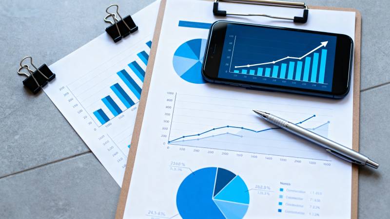 数据分析与增长趋势图片