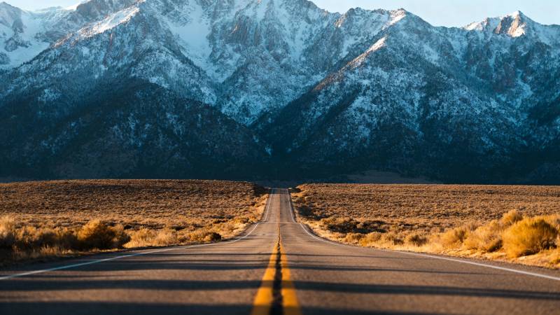 雪山公路尽头图片