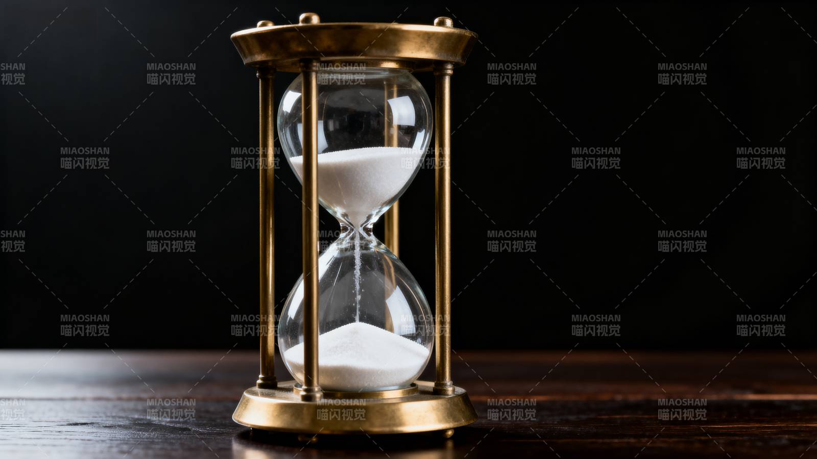 沙漏静置时光图片