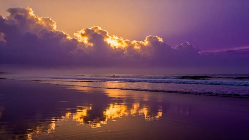 紫霞映海 静谧黄昏图片