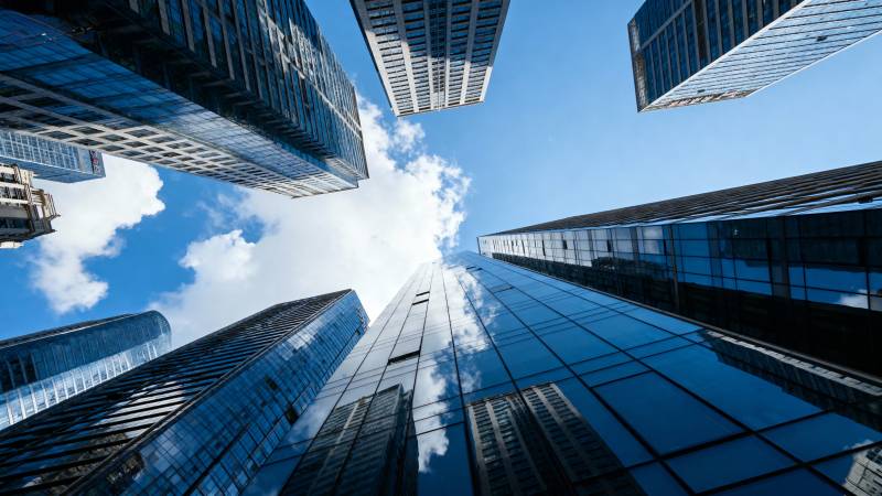 摩天大楼仰视图图片