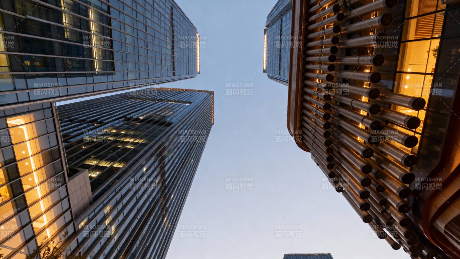 城市天际线夜景图片