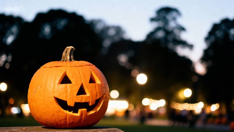 南瓜灯夜景图片