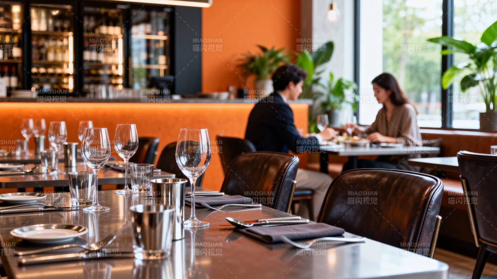 餐厅用餐场景图片