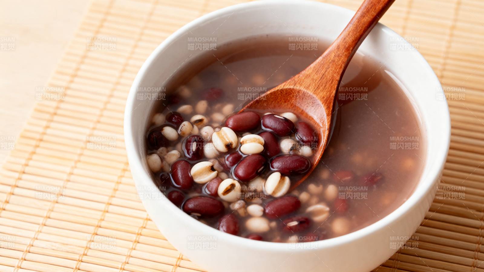 红豆薏米粥图片