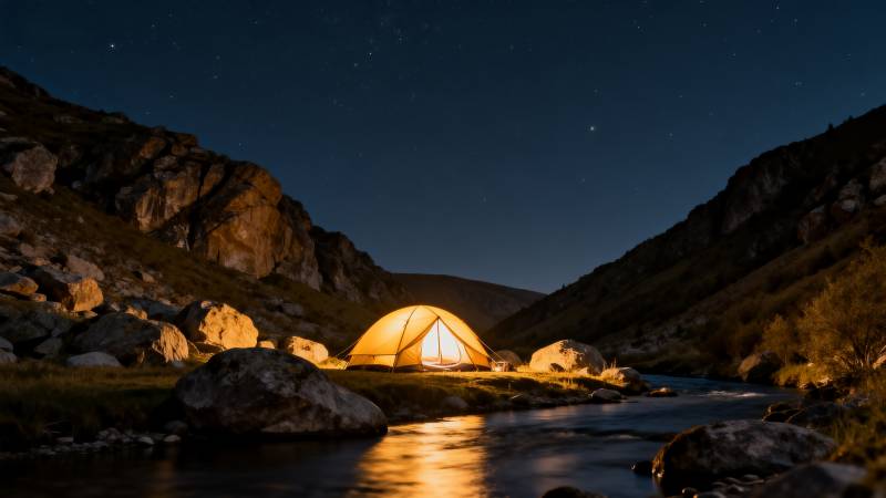 星空下的露营夜景图片