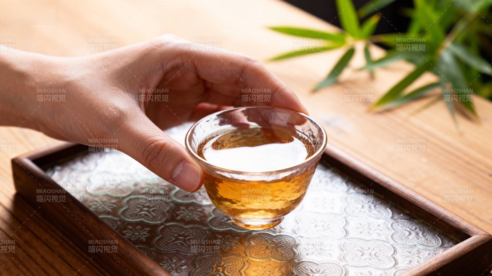 品茶静心时刻图片