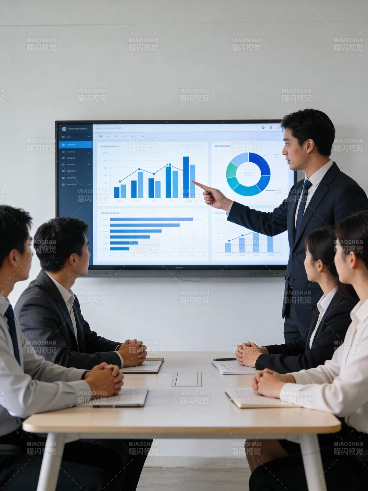 商务会议数据分析图片