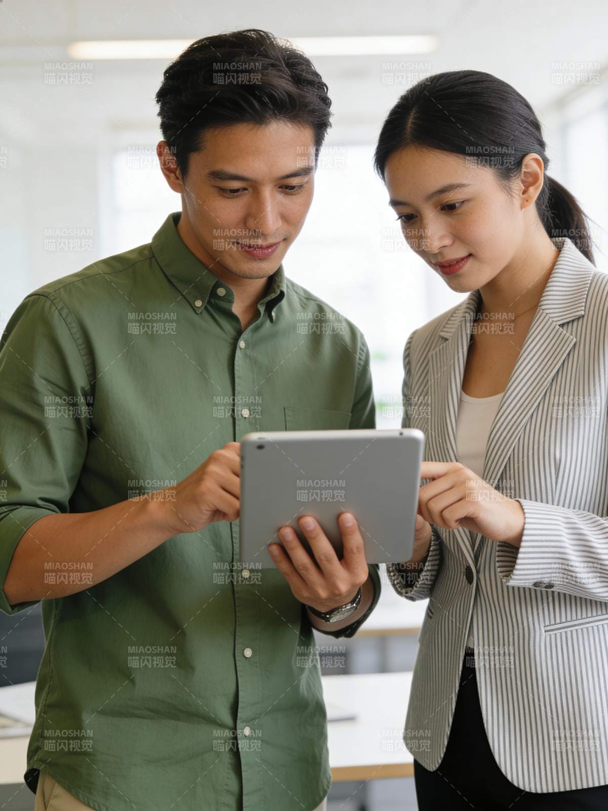 共览平板 专注合作图片