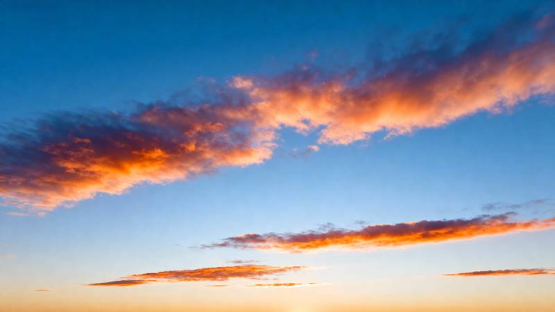 晚霞映天际图片